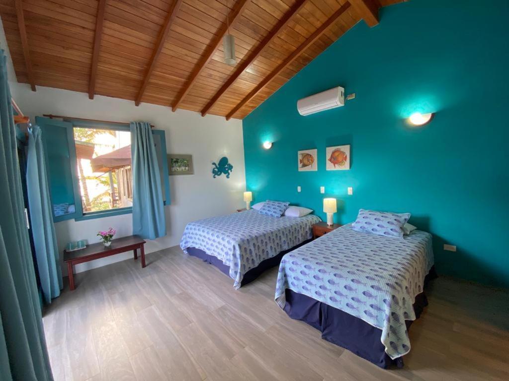 The Isabela Beach House Puerto Villamil Luaran gambar