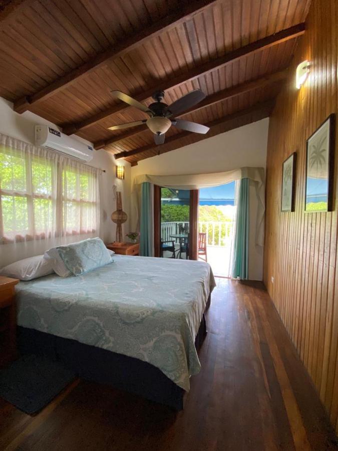 The Isabela Beach House Puerto Villamil Luaran gambar