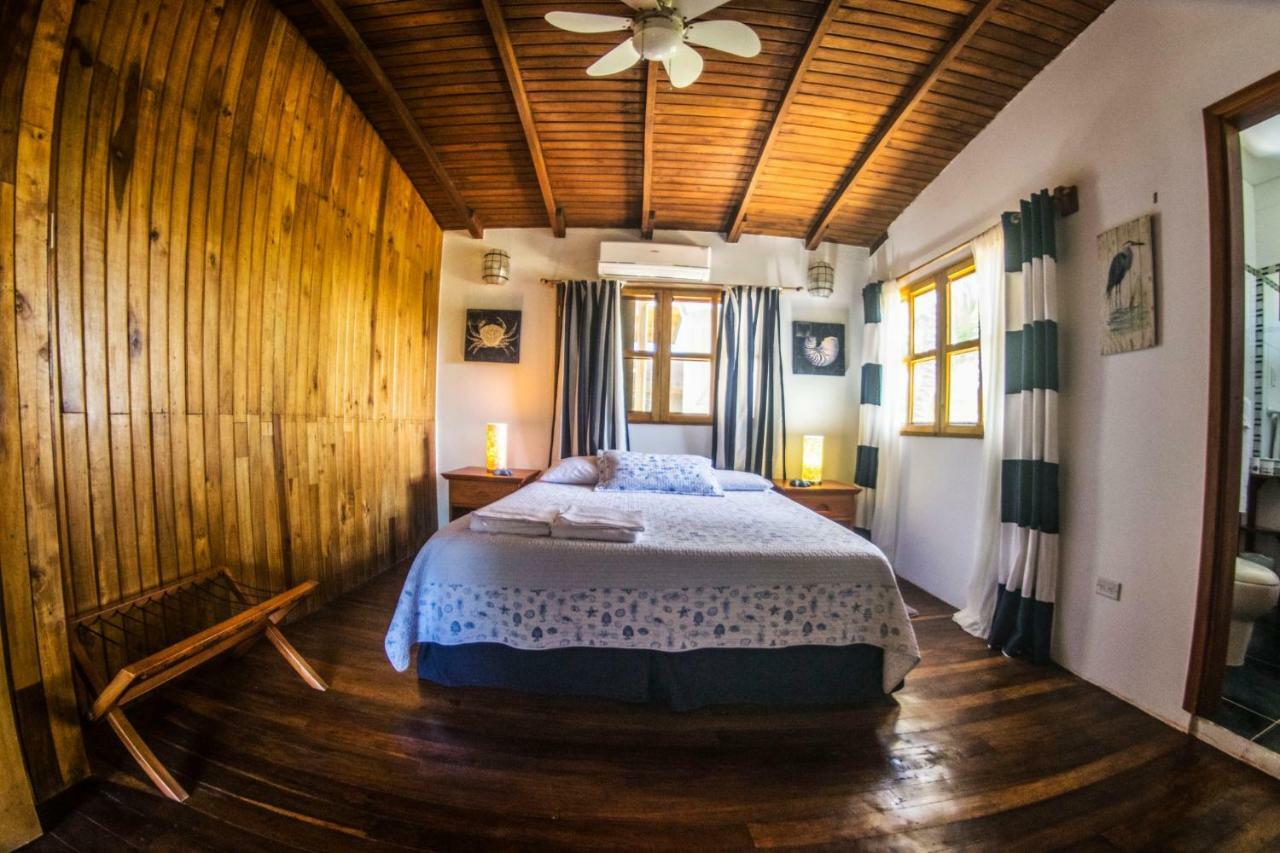 The Isabela Beach House Puerto Villamil Luaran gambar