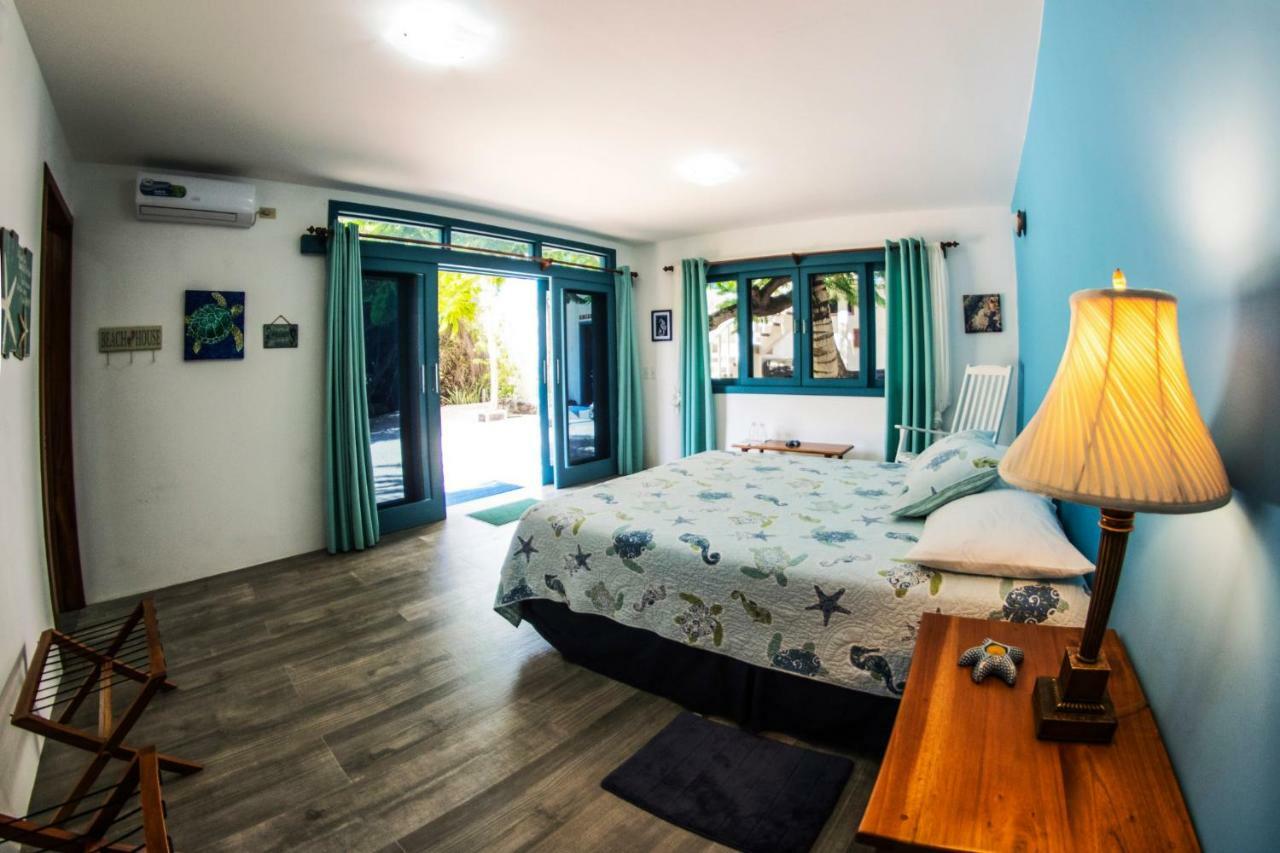 The Isabela Beach House Puerto Villamil Luaran gambar